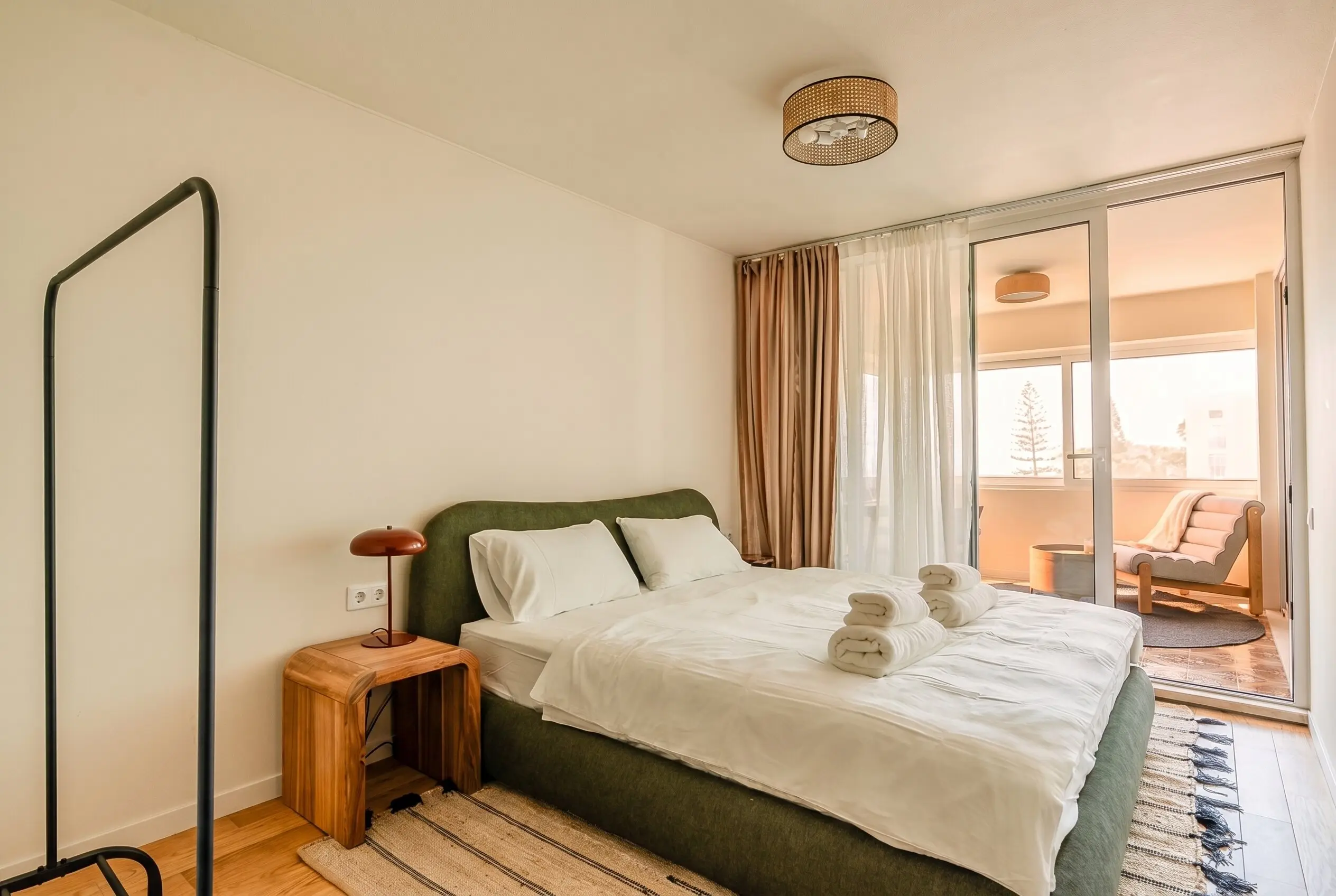 Guest-ready bedroom at Horizon Living
