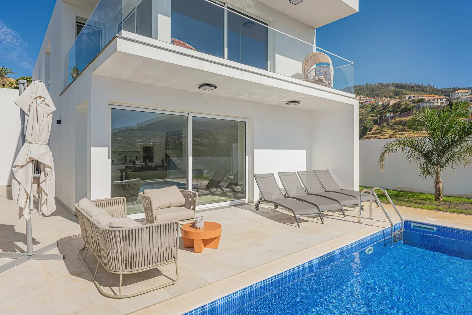 Villa with a swimming pool in Madeira